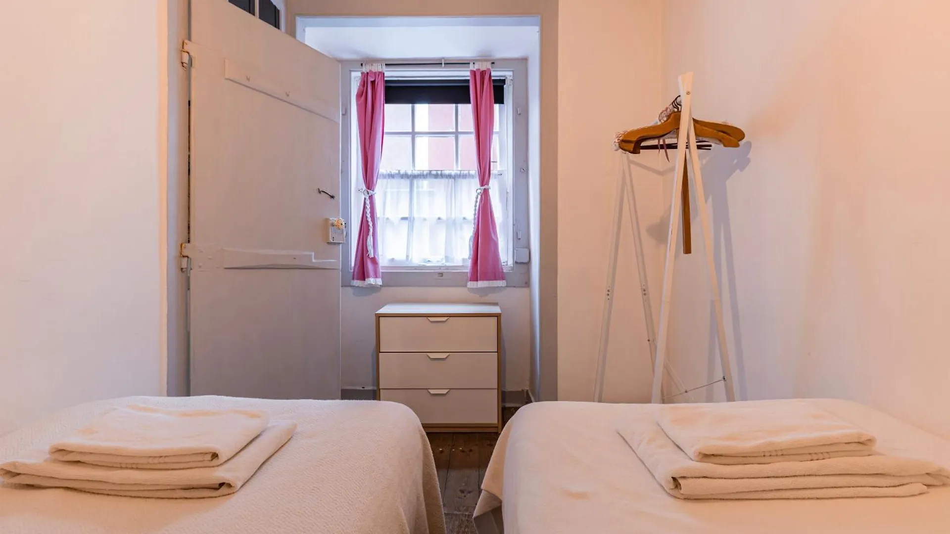 Condessa Doll'S House Apartment Lisbon Portugal